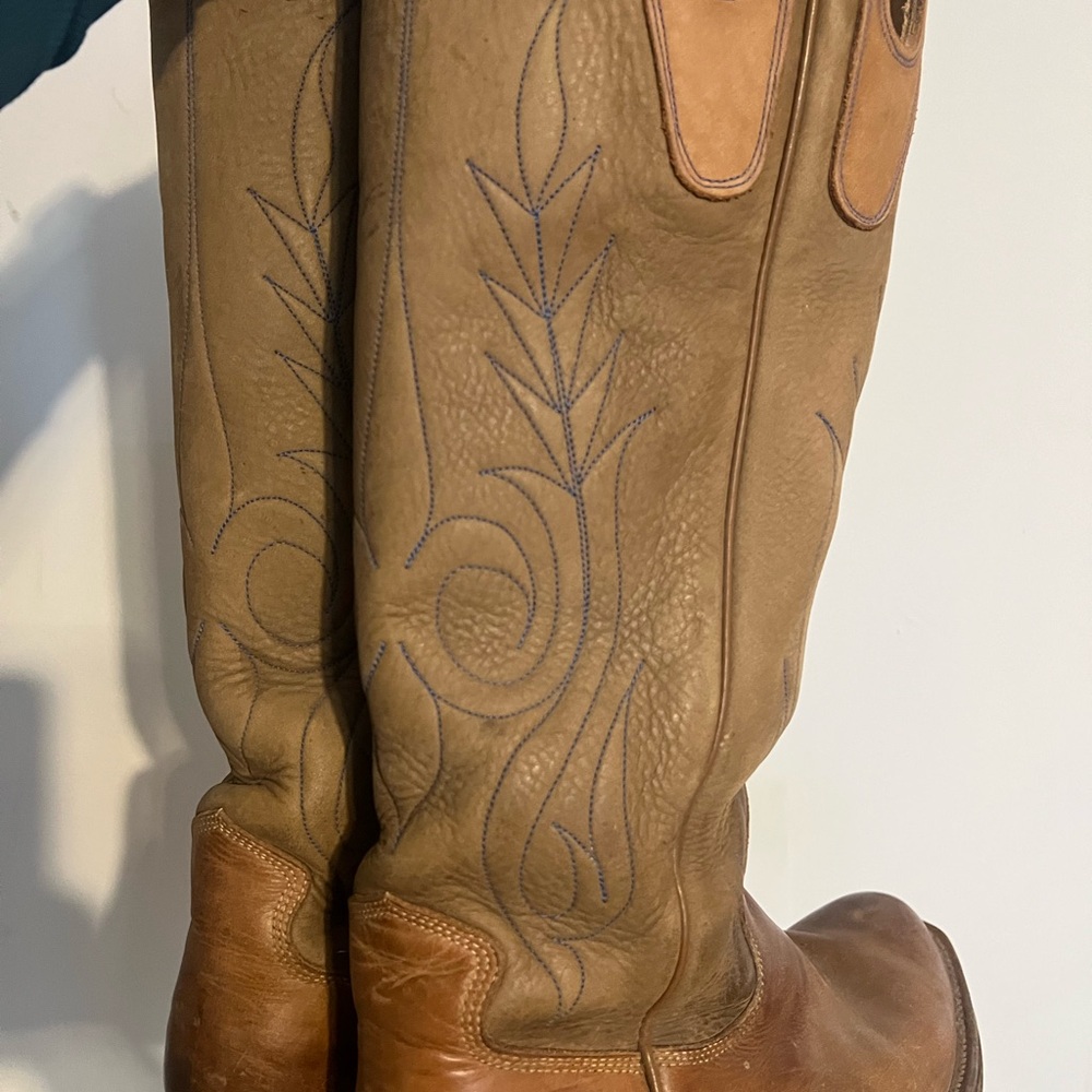 Men's Tan Leather Cowboy Boots - Picture 3 of 6